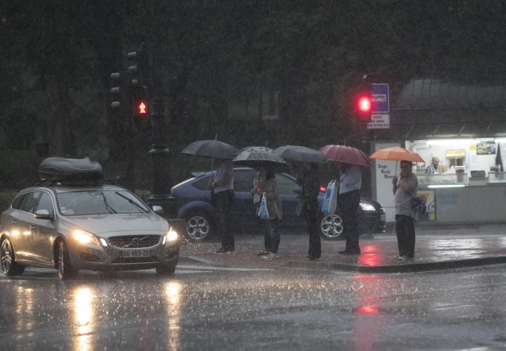 La lluvia irrumpe en Asturias tras la ola de calor