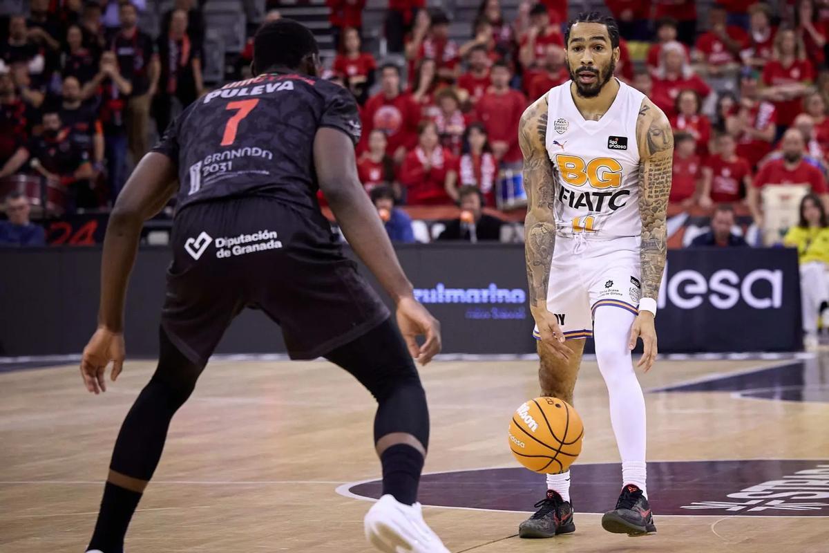 El Bàsquet Girona no dejó pasar la oportunidad de llevarse el triunfo de Granada