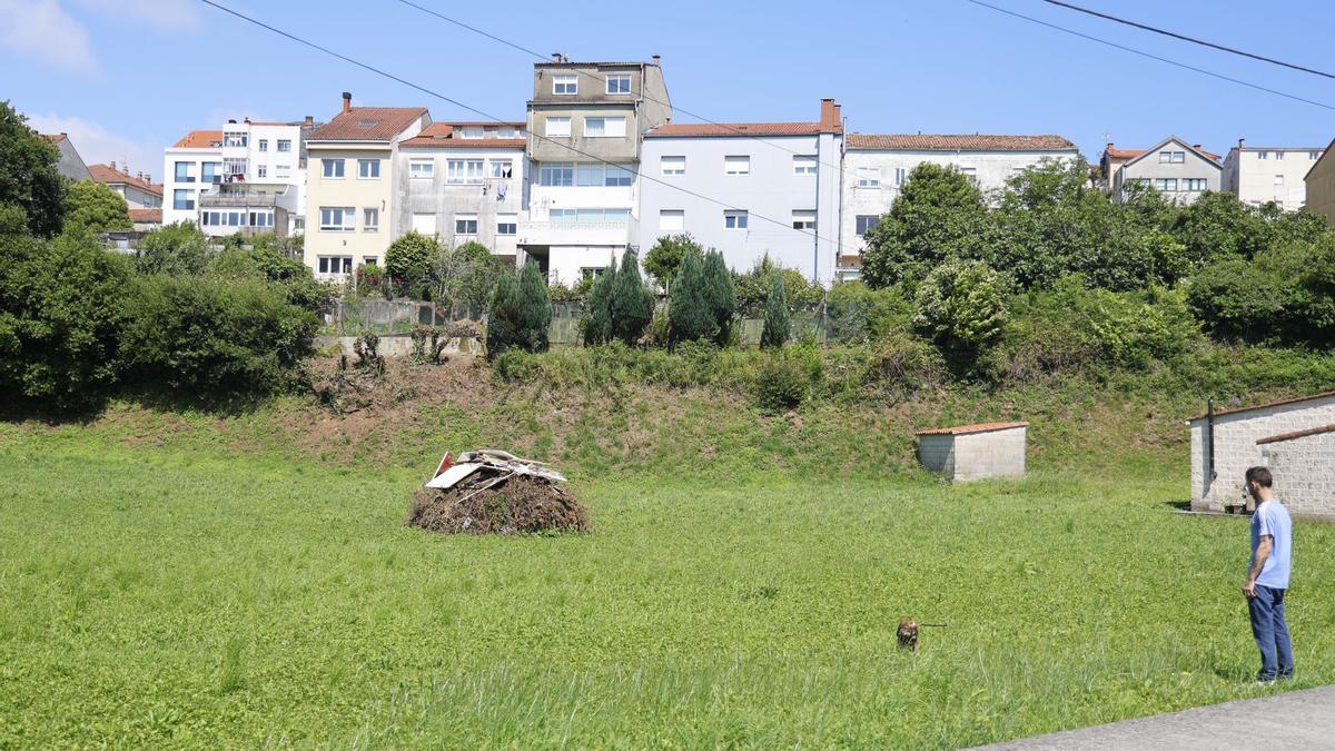 San Xoán en Compostela: fiesta en la Praza de Mazarelos y cacharelas en los barrios