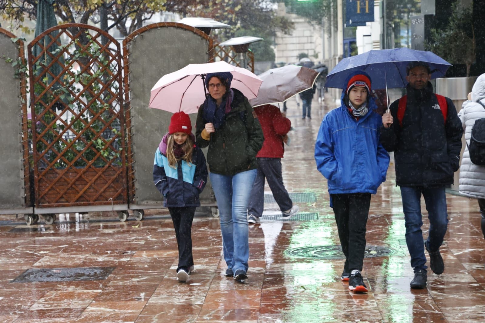 Vuelven las lluvias a València tras un fin de semana cálido