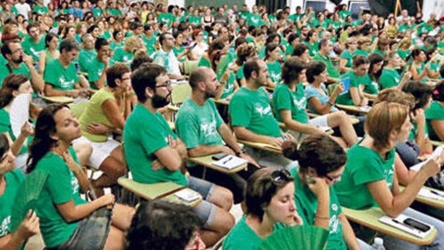 Los profesores decidirán en asamblea en cada isla si continúa la huelga