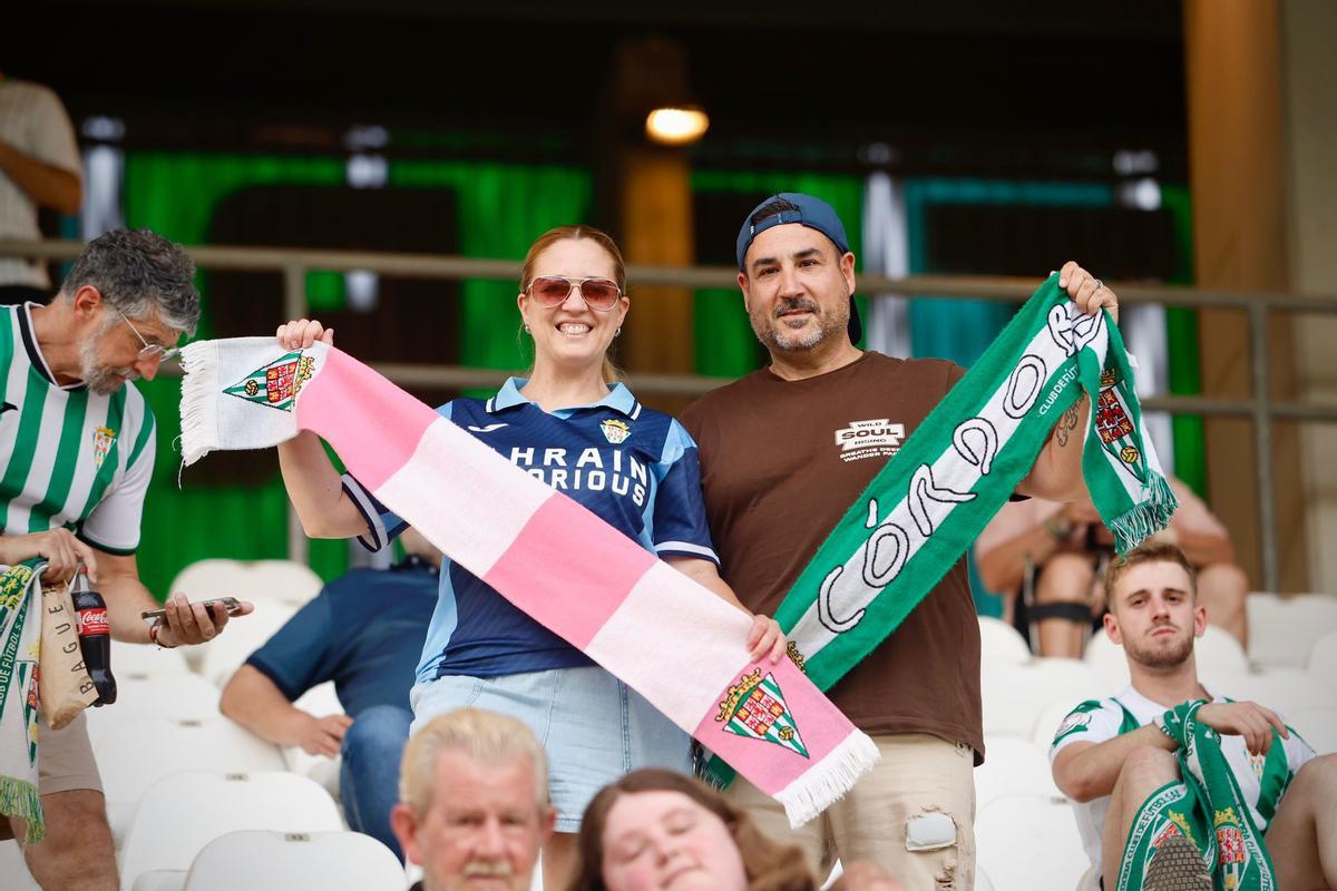 Córdoba CF-Huesca | Las imágenes de la afición en El Arcángel