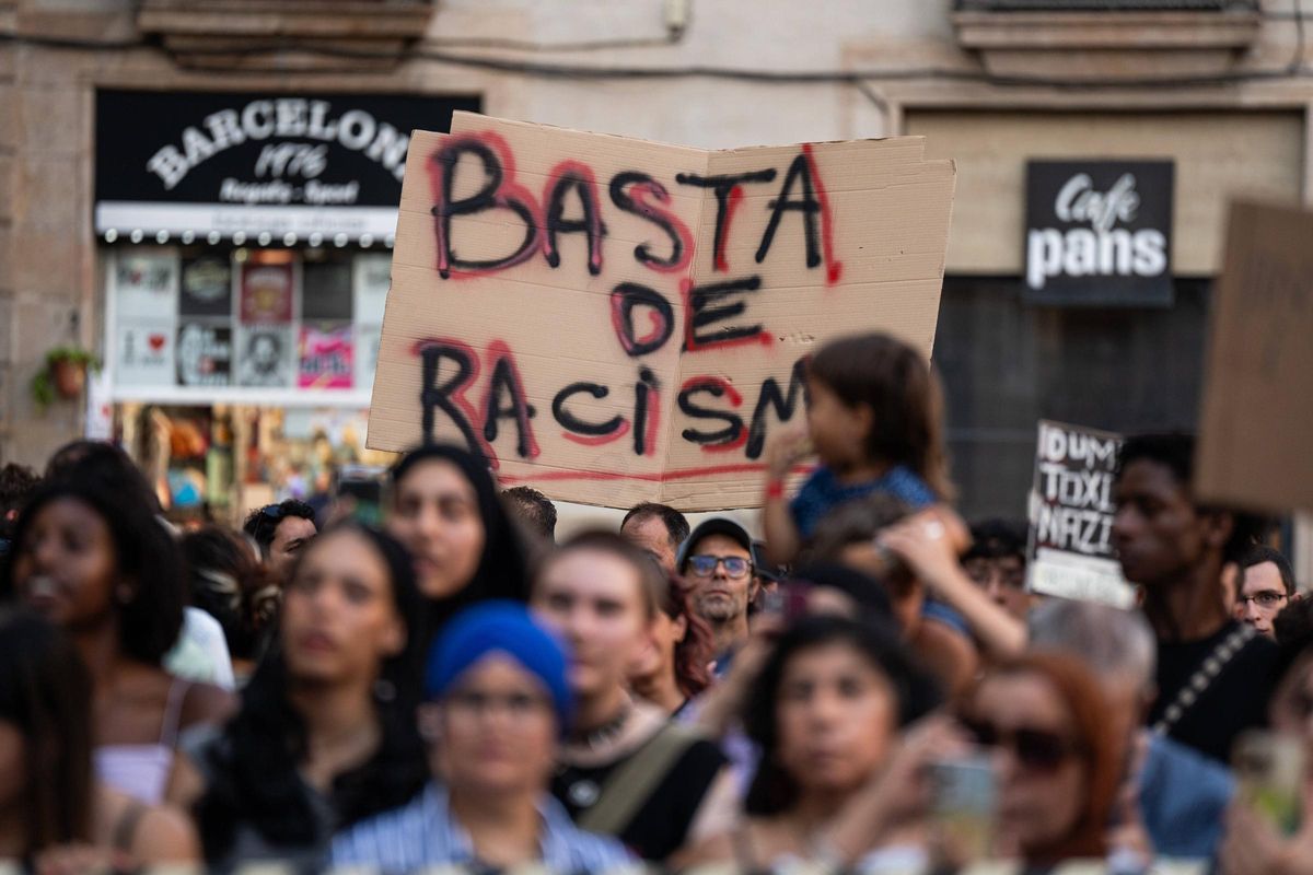 Gran manifestación antiracista en Barcelona