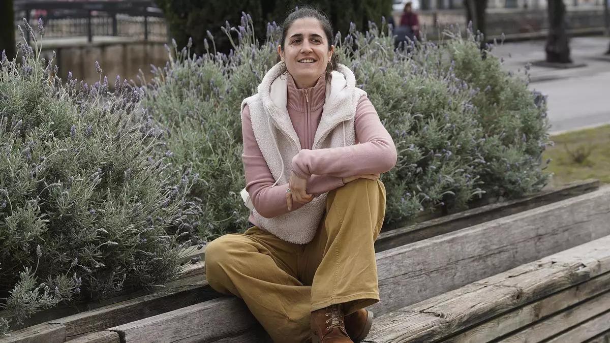 Alternannda es el proyecto liderado por Anna Rodrigo  con letras directas y siempre con un toque de humor.