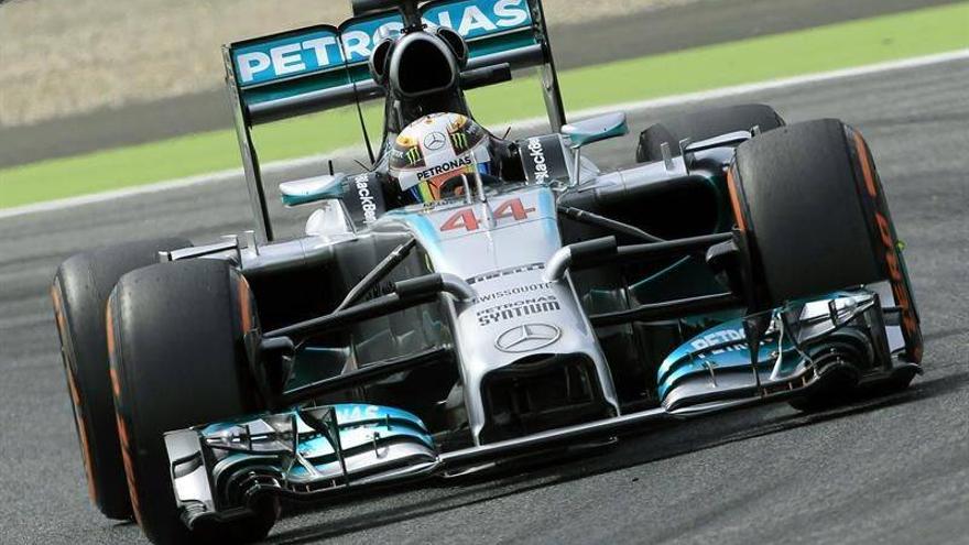 Hamilton liderará la parrilla de Barcelona