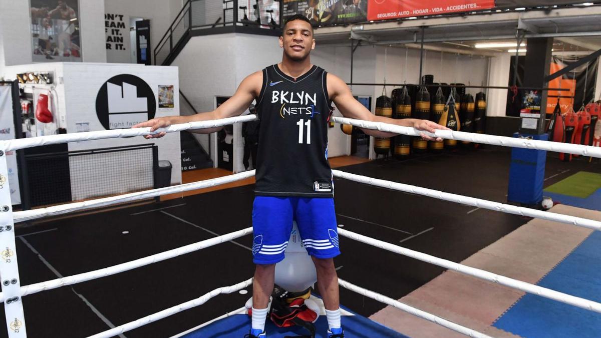 Enmanuel Reyes posa en el gimnasio Fight Factory de A Coruña.