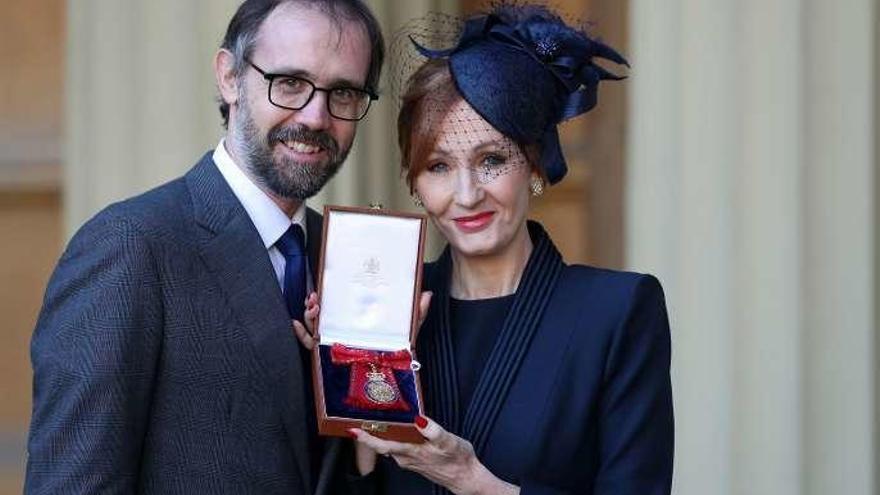 J. K. Rowling entra en la Orden de Honor