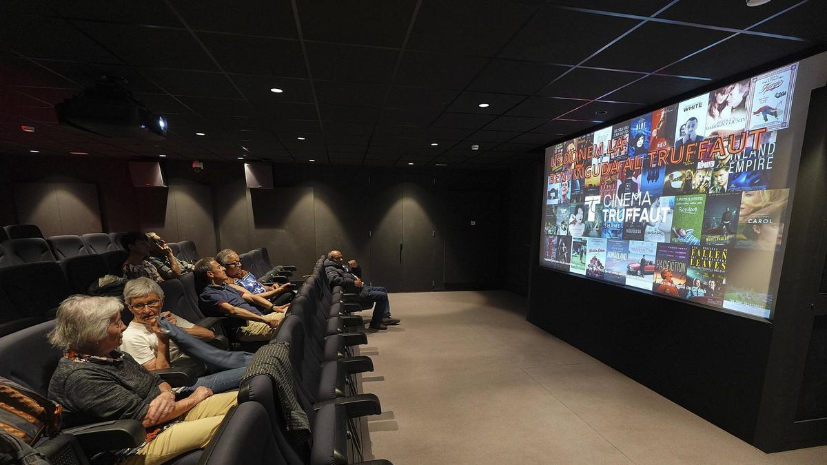 Públic aquesta tarda a la sala 2 del Truffaut