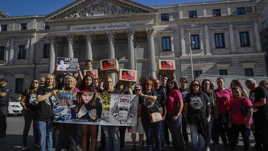 El olvido del cáncer infantil llega hoy al Congreso