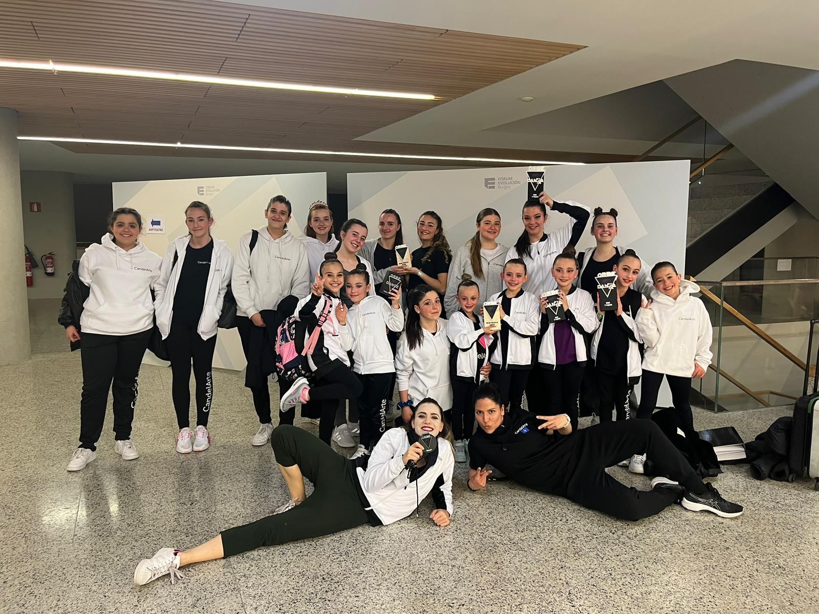 Éxito de la academia "Candelarte" de Lugones en el campeonato de baile celebrado en Burgos