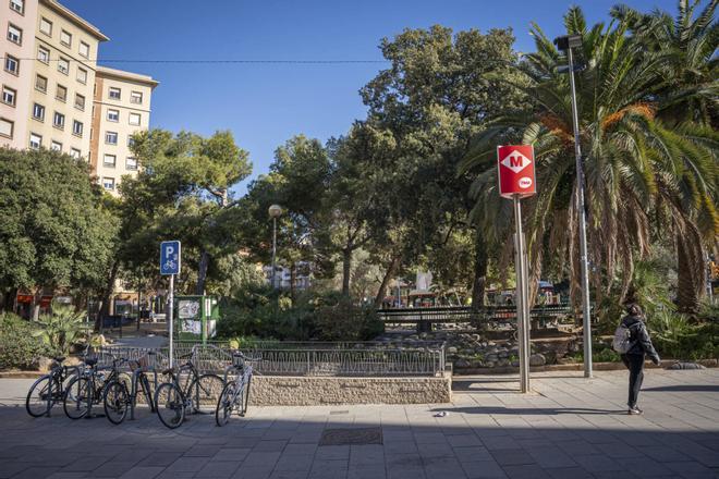 Horarios del metro y autobús para las Fiestas de Sants 2026: estaciones en obras y buses desviados