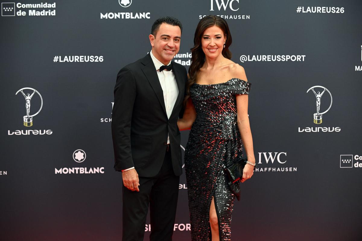 Xavi Hernández y Núria Cunillera durante la gala de entrega de los Laureus World Sports Awards 2026 que se celebran en la Galería de Cristal del Palacio de Cibeles