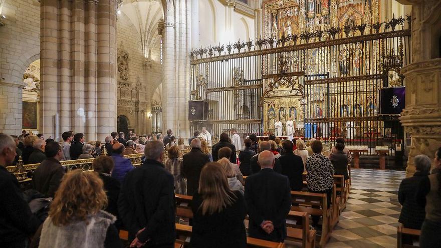 Ofrenda floral y misa por la festividad de la Inmaculada 2023, en imágenes