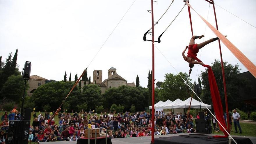 Món Sant Benet aplega més de 300 persones a la jornada de circ i alimentació