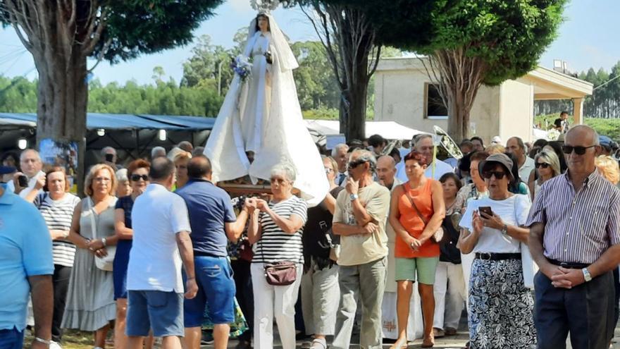 Devoción romera por la Virgen de los Milagros de Caión