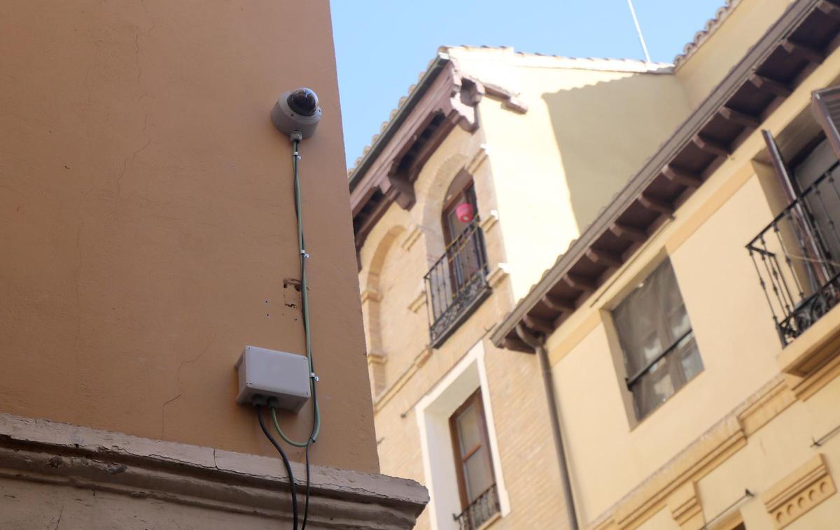 Imagen de archivo de una cámara de videovigilancia instalada en la calle Boggiero, donde tuvieron lugar los hechos este lunes.