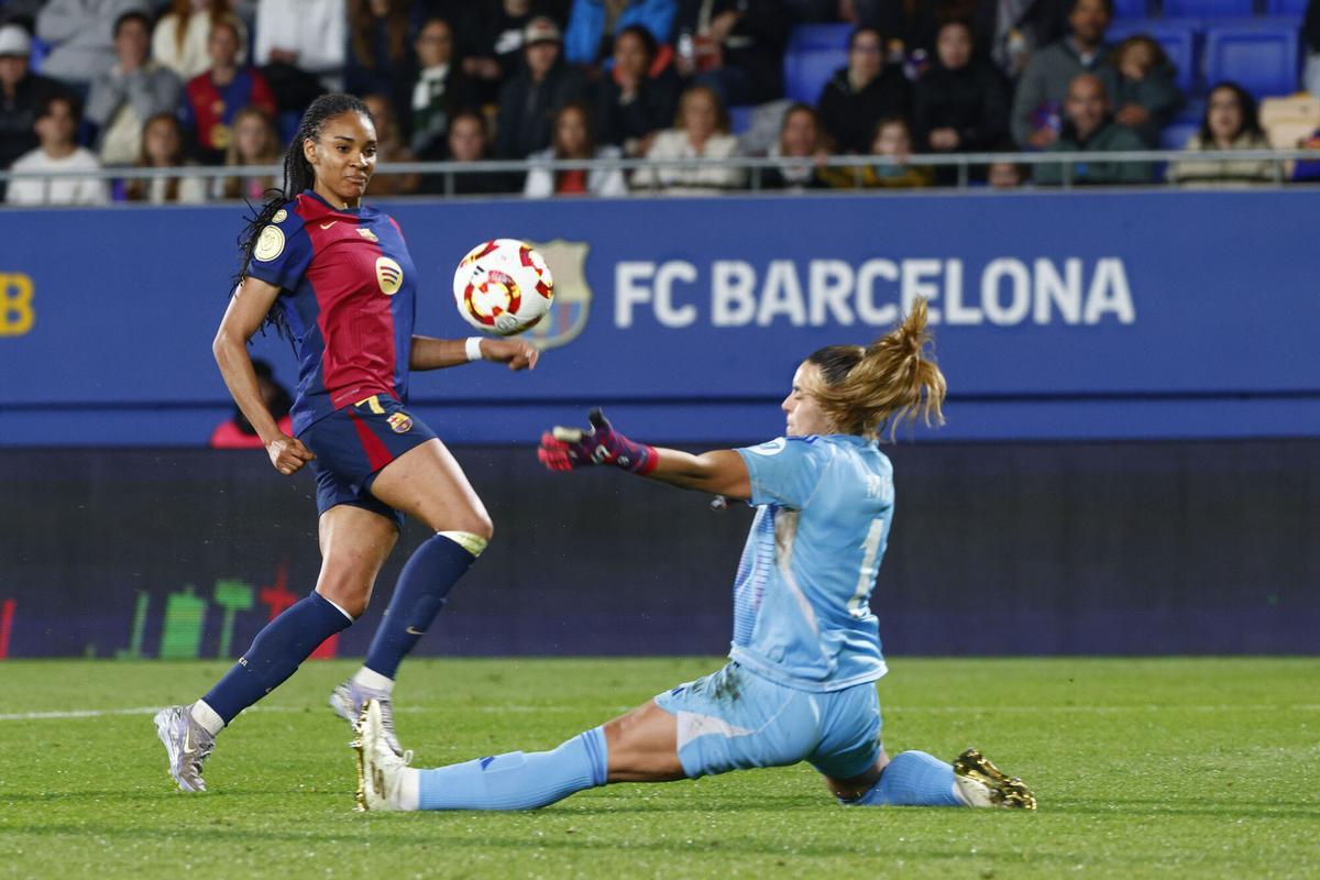 Salma Paralluelo, ante Misa Rodríguez
