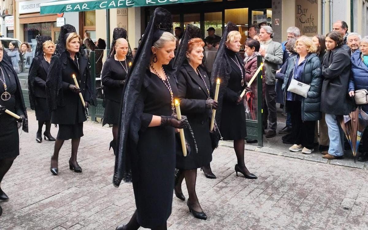 En imágenes: Así fue la procesión del Santo Encuentro de Cangas del Narcea