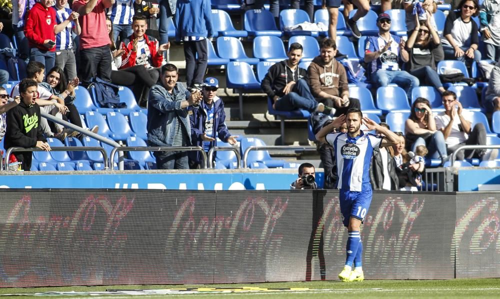 El Dépor golea a Las Palmas para cerrar la Liga