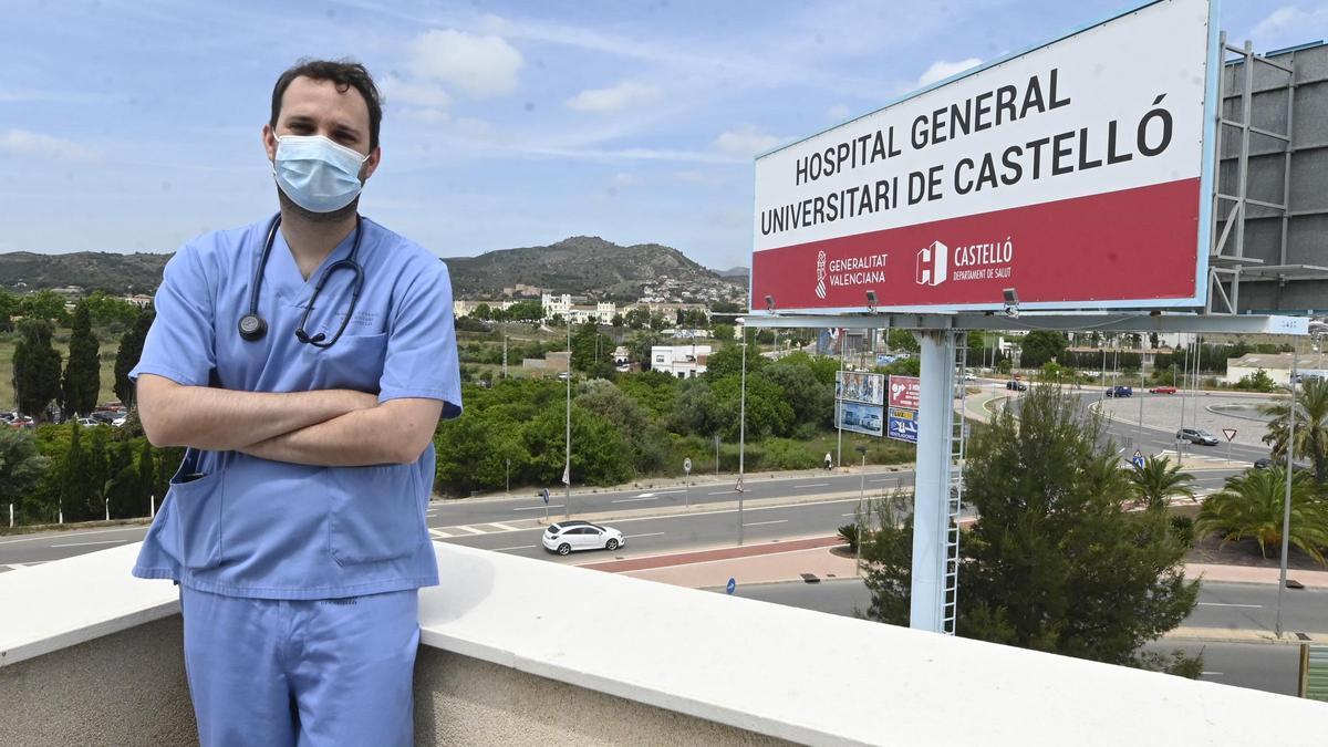 El doctor Nacho Pérez está al frente de la unidad poscovid en el Hospital General de Castelló.