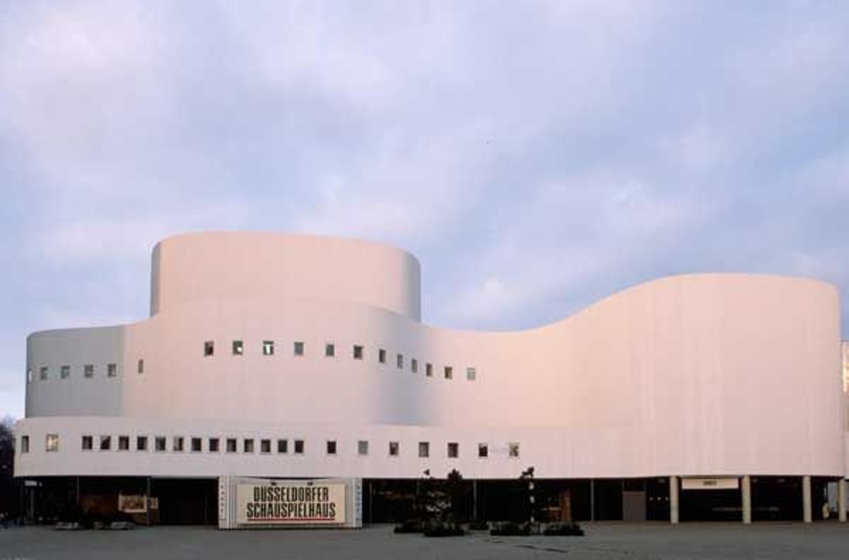 Fachada exterior del Teatro de Dusseldorf.