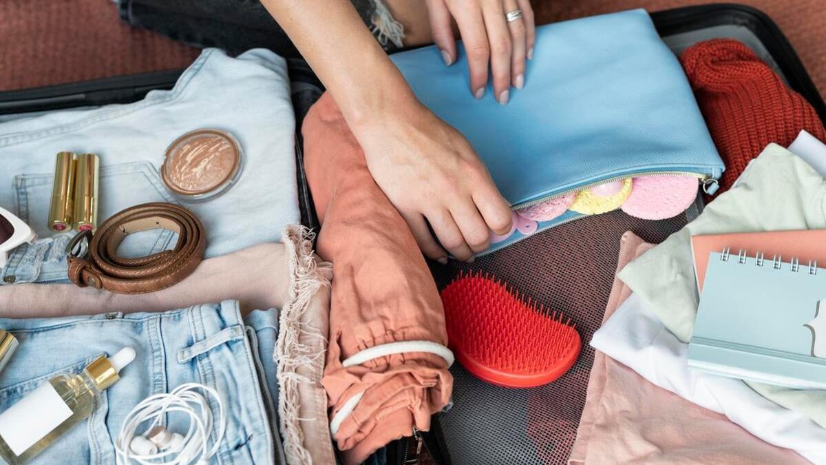 Hacer la maleta sin que se arrugue la ropa y ahorrando espacio... ¡Ficha estos trucazos!