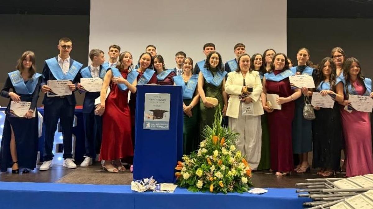 Los graduados del IES Arzobispo Valdés de Salas.
