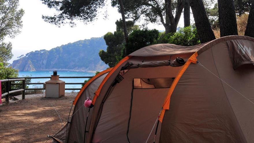 Càmping de Cala Llevadó de Tossa de Mar, en una imatge d&#039;arxiu