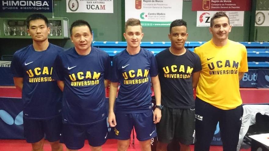 El UCAM Cartagena gana con facilidad al CTM Álamo y lidera la Superdivisión