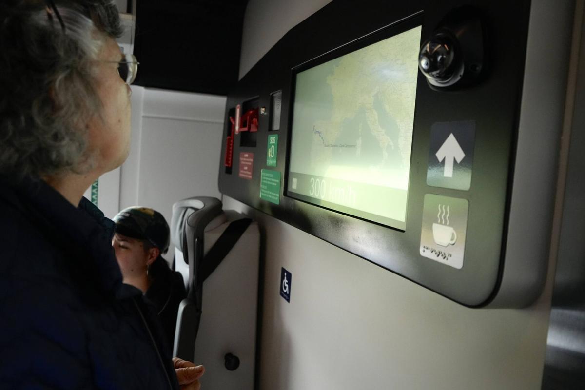Estreno tren avril retraso avería tren alta velocidad zamora