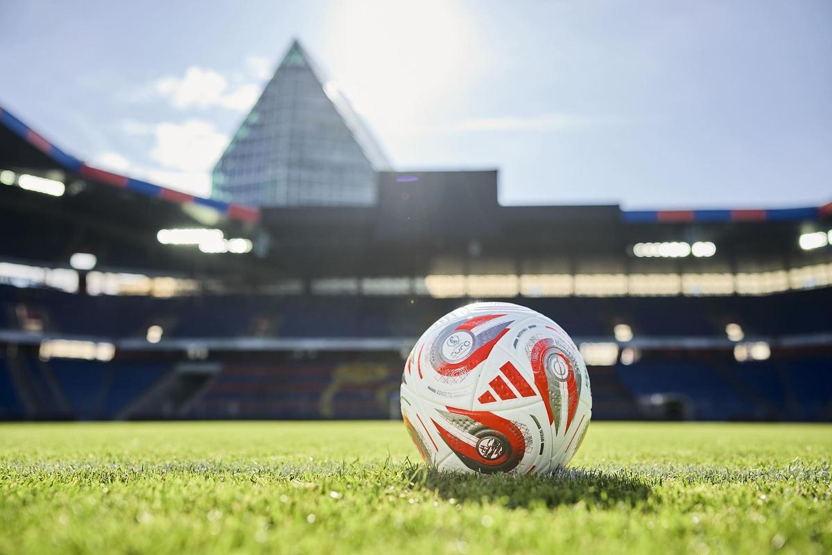 Así es el balón especial para las 'semis' y la final de la Eurocopa femenina