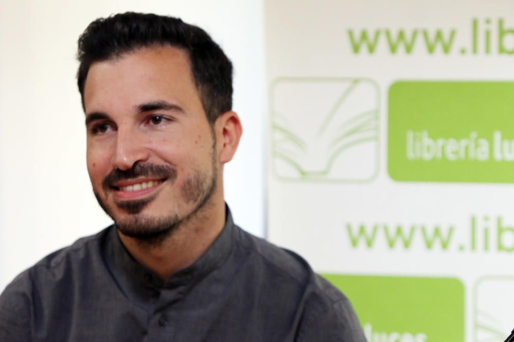 Firma de libros de Javier Castillo