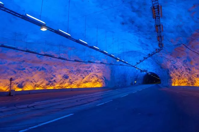 El túnel de carretera más largo del mundo: en Noruega y de 24,5 kilómetros