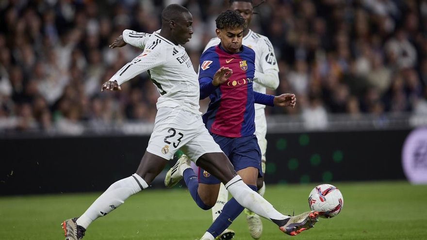 El interminable bochorno racista del fútbol español: del &quot;moro de mierda&quot; contra Lamine al &quot;Vinicius, eres un mono&quot;