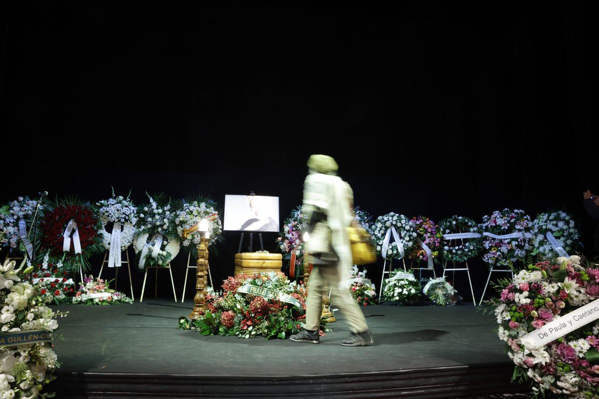 Capilla ardiente de la actriz Marisa Paredes en el Teatro Español en Madrid.