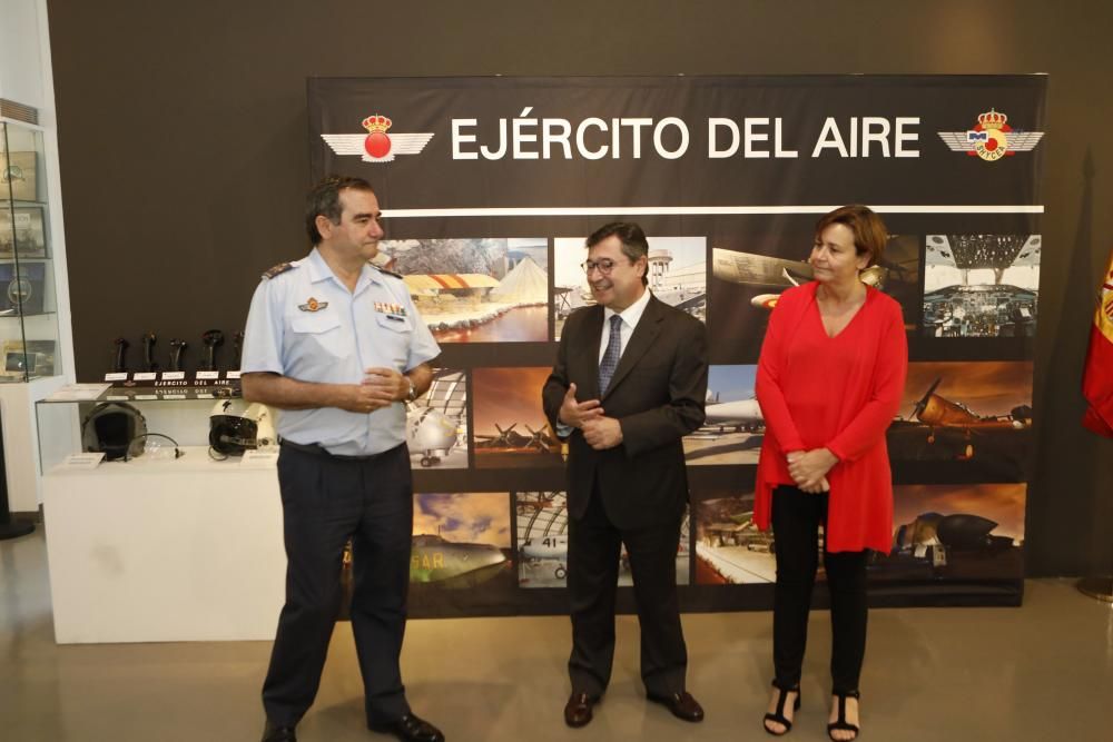 Exposición aeronáutica en Gijón