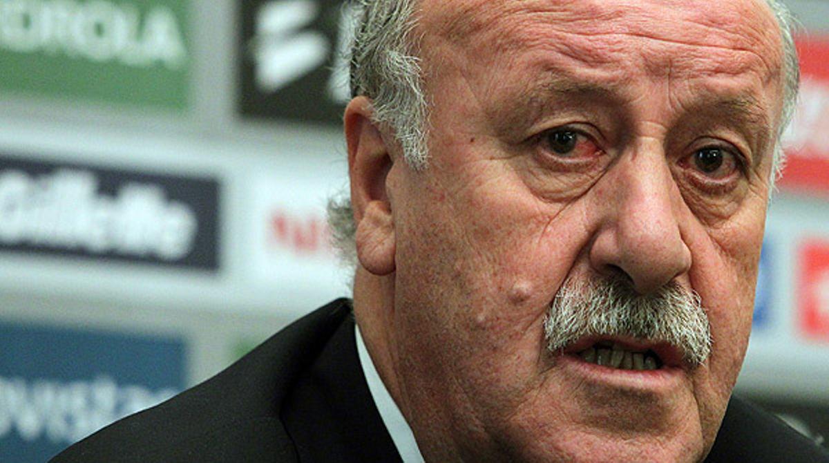 El seleccionador es mostra indiferent davant les declaracions de Mourinho en la roda de premsa prèvia al partit davant Finlàndia.