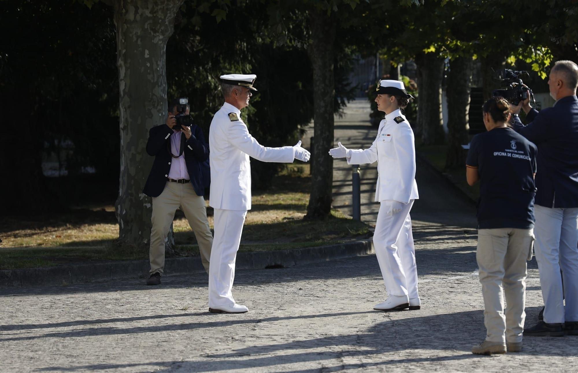 Leonor conoce de primera mano la Escuela Naval de Marín