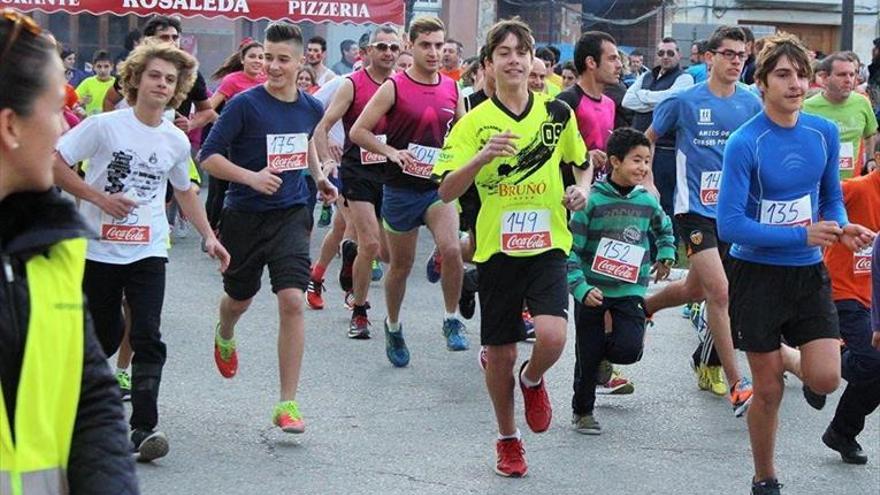 La San Silvestre Gaspatxera mantiene su carácter solidario