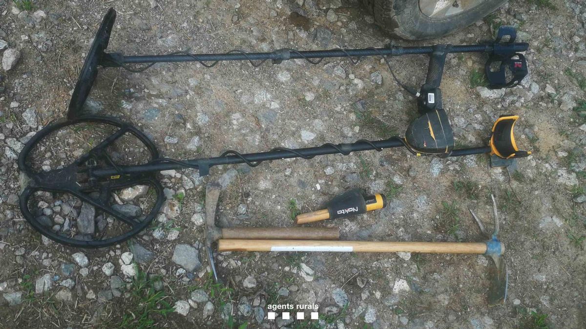Material intervingut per Agents Rurals durant una actuació a La Selva.
