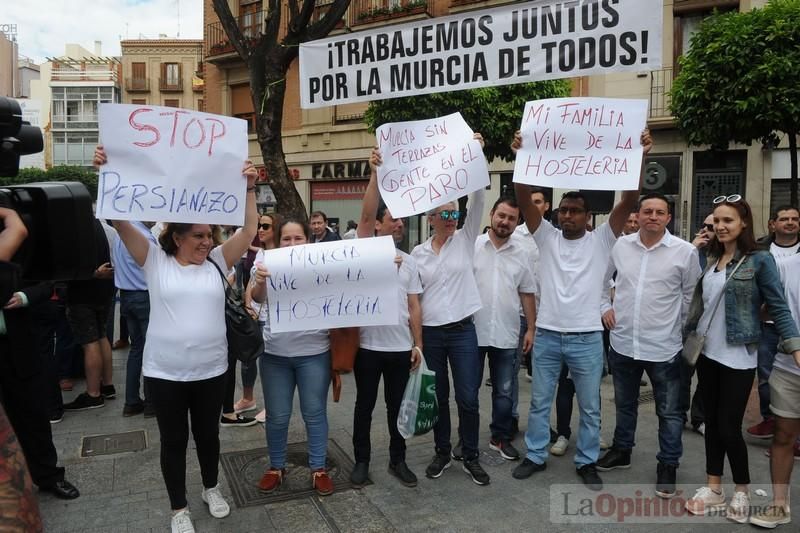 "Cerramos por Murcia y los murcianos"