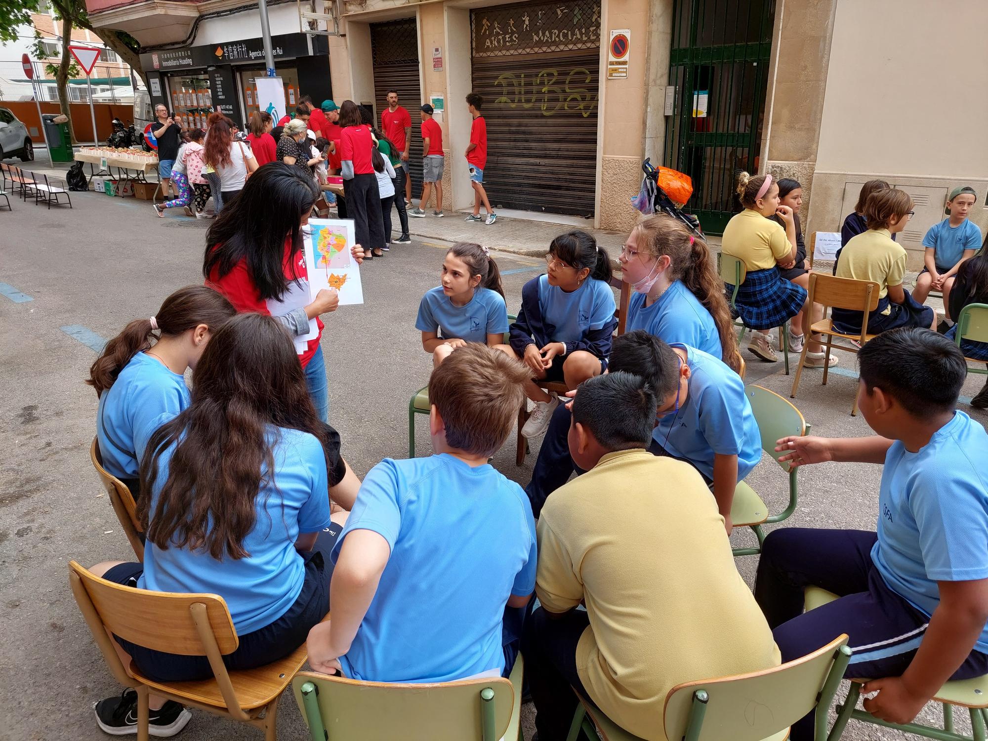 Centros educativos del barrio de Pere Garau participan en la Diada d'Entitats