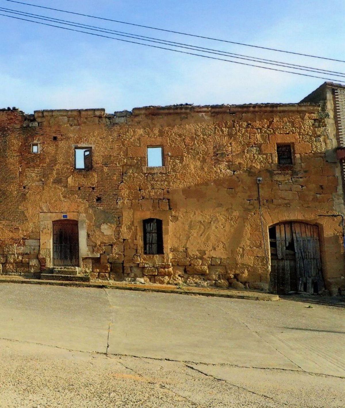 El convento en ruinas del que escribió Delibes: Aldea del Palo desaparece