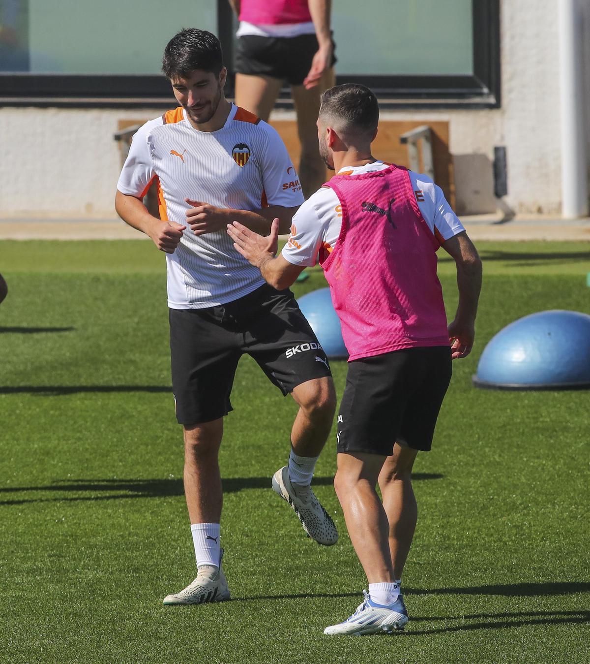 Así ha sido el entrenamiento del Valencia CF de hoy - Superdeporte