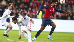 zentauroepp50369447 spain s defender sergio ramos  l  and norway s forward joshu191012211729