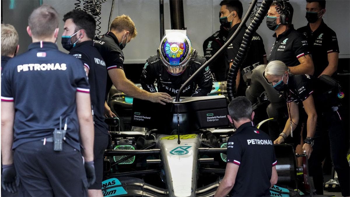 Hamilton quiere seguir en Mercedes más allá de 2023