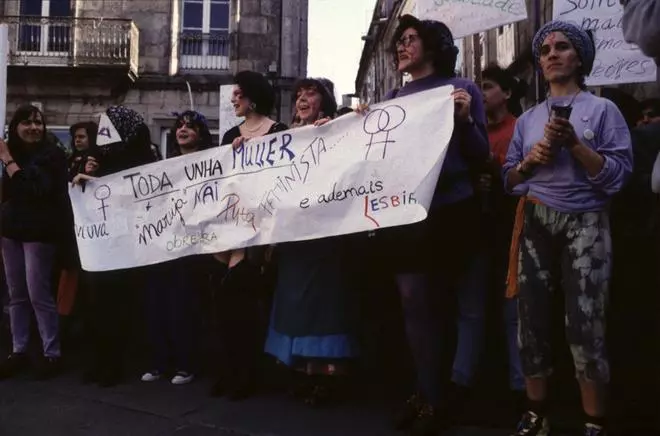 «Mulleres en loita»: la marea morada del 8M en Galicia