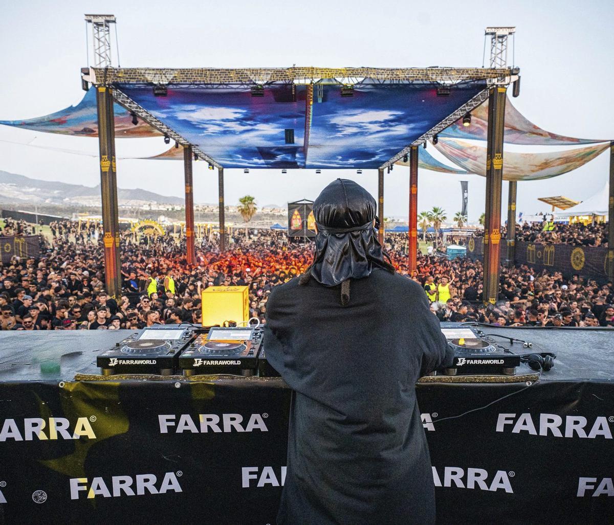 Música, sol y el Atlántico como telón de fondo. Lost Nomads transforma Golf Costa Adeje en una experiencia inmersiva única