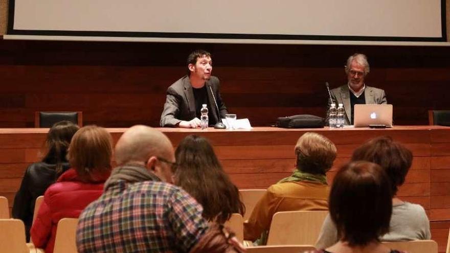 Conferencia de Pedro Saura en el Etnográfico de Zamora