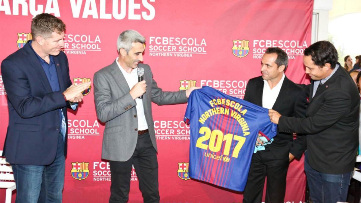 Sergi Barjuán, protagonista en el arranque de cuatro nuevas FCBEscola en Estados Unidos